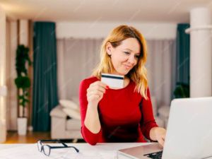 Жительница Якутска оформила микрозайм на 28 тысяч рублей на имя матери и потратила деньги на себя