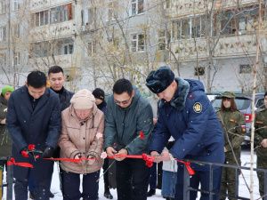 Аллея памяти ветеранов ВОВ открылась на улице Богдана Чижика в Якутске