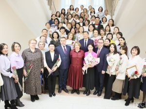 Сотрудники ЗАГСа в Якутии отметили профессиональный праздник