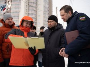 Мэр проинспектировал капитальный ремонт пр. Ленина