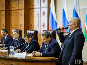 В Якутске наградили работников жилищно-коммунального хозяйства