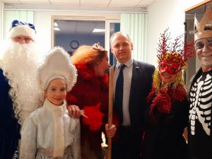 Новогодний портал или секретная служба Деда Мороза