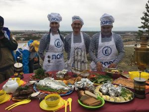 Отстраненный от должности министр связи Якутии Александр Борисов приглашает на фестиваль полевой кухни