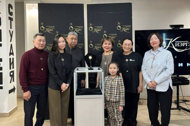 Кулон-оберег по мотивам истории Карины Чикитовой создали в Якутии