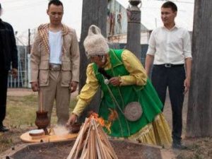 В табагинской колонии Сиэйэ Уола провел Ысыах для осужденных