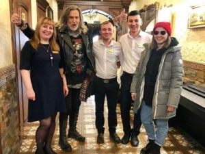 В Якутск прилетели Никита Джигурда и актриса Юлия Топольницкая