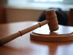 24-летний житель Мирного повторно сел за руль пьяным. Его приговорили к обязательным работам