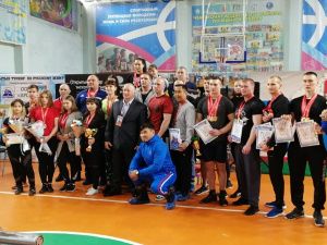 Спорт и труд рядом идут