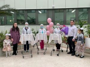 В Якутске состоялась торжественная выписка тройняшек