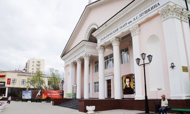 «Барышня – крестьянка» открывает новый сезон в Русском театре