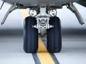 В Якутске совершил аварийную посадку Ан-24 с отказавшим двигателем