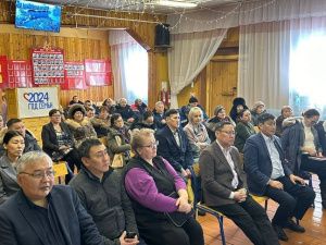 Жители села Исит обсудили с правительством республики волнующие их вопросы