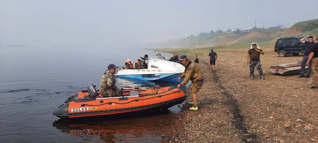 Спасатели нашли тело подростка, которого вчера унесло течением на реке Вилюй