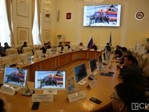 В Якутске с 65-летием поздравили руководителя Службы спасения республики Иннокентия Андросова