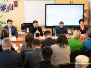 В Сайсарском округе прошла встреча Евгения Григорьева с семьями участников СВО