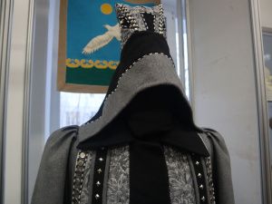 В Якутске открылась юбилейная выставка творческого объединения «Сөргүтүү»