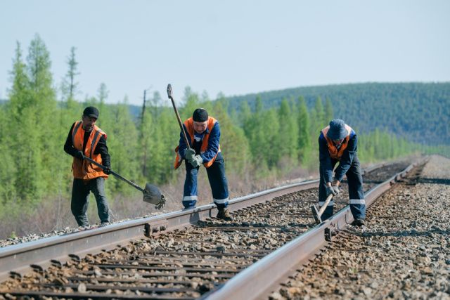 В связи с расширением фронта работ АО «АК «ЖДЯ» приглашает на работу