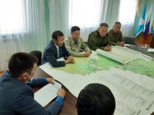 В Чурапчинском улусе продолжается борьба с лесными пожарами