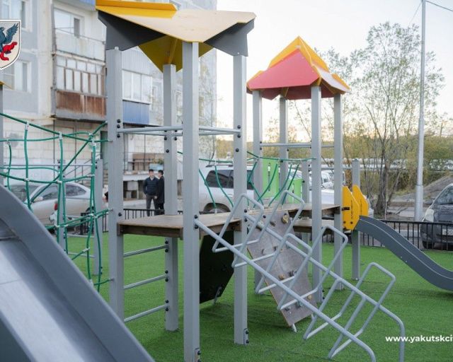 Дворовые территории 15 многоквартирных домов благоустроят в 2024 году в Якутске