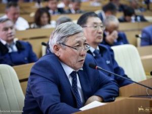 На пленарном заседании Ил Тумэна утверждены мировые судьи