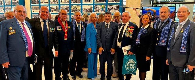 Зал Кремлёвского дворца собрал сотни участников самой масштабной стройки XX века