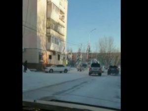 В Ленске водитель, лишённый права управления, пытался скрыться от сотрудников ГИБДД 