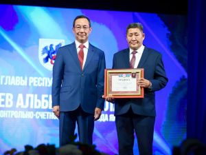 Айсен Николаев поздравил якутян с 391-летием столицы республики