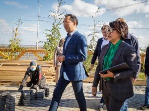 Айсен Николаев проверил готовность объектов комфортной городской среды