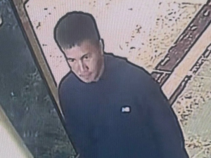 Полиция разыскивает лиц, избивших человека