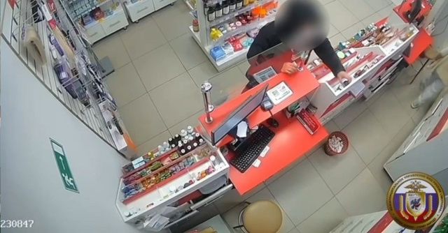 В Якутске мужчина украл лекарства на 2,5 тысячи рублей