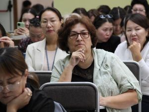 В Якутске стартовали курсы для учителей начальных классов по инновационной методике обучения