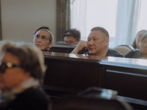 Документальный фильм о Кулаковском показали в большом зале мэрии