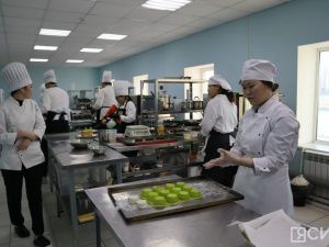 Конкурс среди студентов-поваров прошел на фестивале «Вкус Якутии»