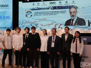 Молодежь Якутии познакомили с выдающимся полярником России Артуром Чилингаровым