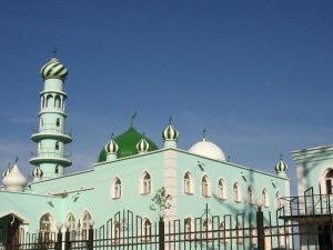 Жители Якутска просят перенести мечеть