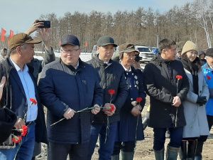 В Таттинском улусе отдали дань памяти Платону Ойунскому