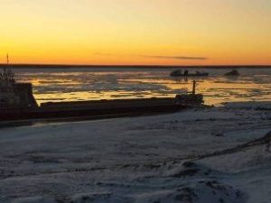 Последний паром, оставшийся на линии Якутск — Нижний Бестях, завершил работу