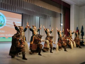 До 45 тысяч рублей получили победители первого детского конкурса запевал осуохая в Якутии