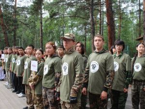 «Путь Росомахи»: в Якутске подростки прошли школу мужества и единства