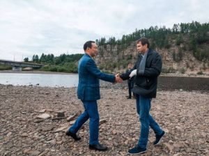 Глава Якутии встретился с виновниками загрязнения реки Чульман