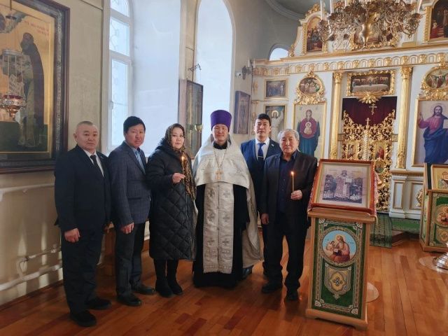 В Якутске молитвенно почтили память воинов-якутян павших под Ржевом