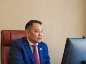 Альберт Семенов провел онлайн урок по местному самоуправлению