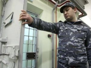 Напавших на ЧОПовцев в Ленске поместили в изолятор. Возбуждены уголовные дела