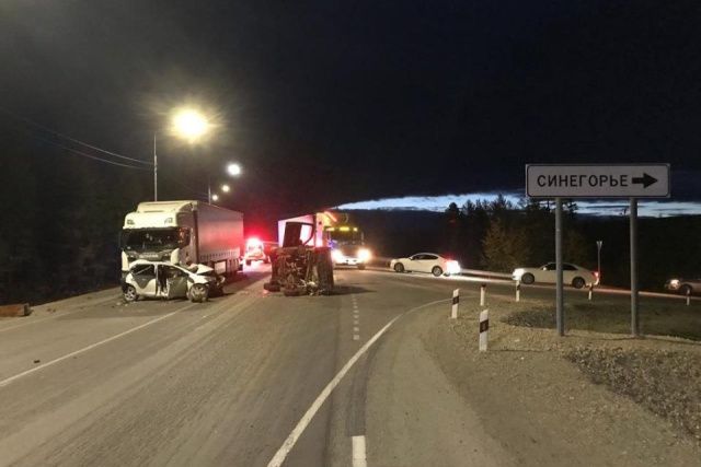 Женщина и маленький ребенок госпитализированы после ДТП в Алданском районе