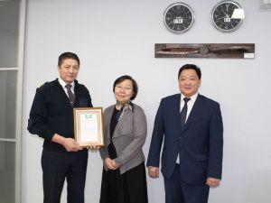 Летный состав авиакомпании «Якутия» наградили за профессионализм во время реконструкции аэропорта