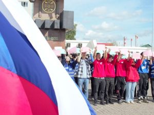 Акцию «Живой флаг» провели в Якутске