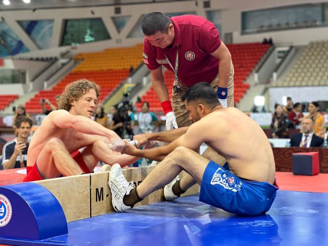 В рамках V Всемирных игр кочевников проводятся соревнования по мас-рестлингу