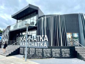 Царство вечной мерзлоты, большая радуга и айсберг: как выглядят павильоны регионов на ВЭФ-2023