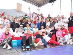 Виктор Колибабчук и Вааранмаа Анниина — абсолютные чемпионы Европы по мас-рестлингу