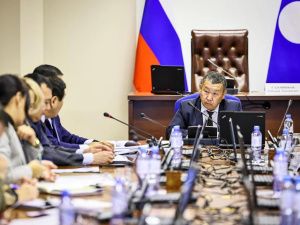 Укладка асфальтобетонного покрытия на всех ремонтируемых дорогах Якутии завершится до конца сентября